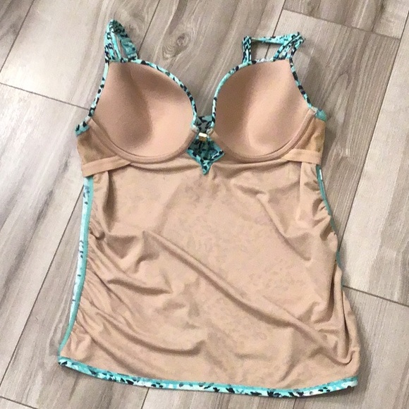 Like New Tankini Swim Top - 36D - Picture 7 of 10